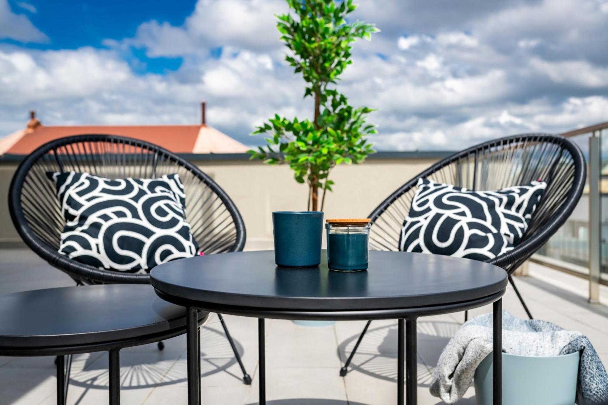 Westside Garden Apartments By Urbanrent Boedapest Buitenkant foto